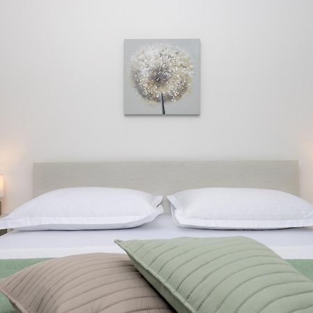 Apartmani Iva Tučepi エクステリア 写真