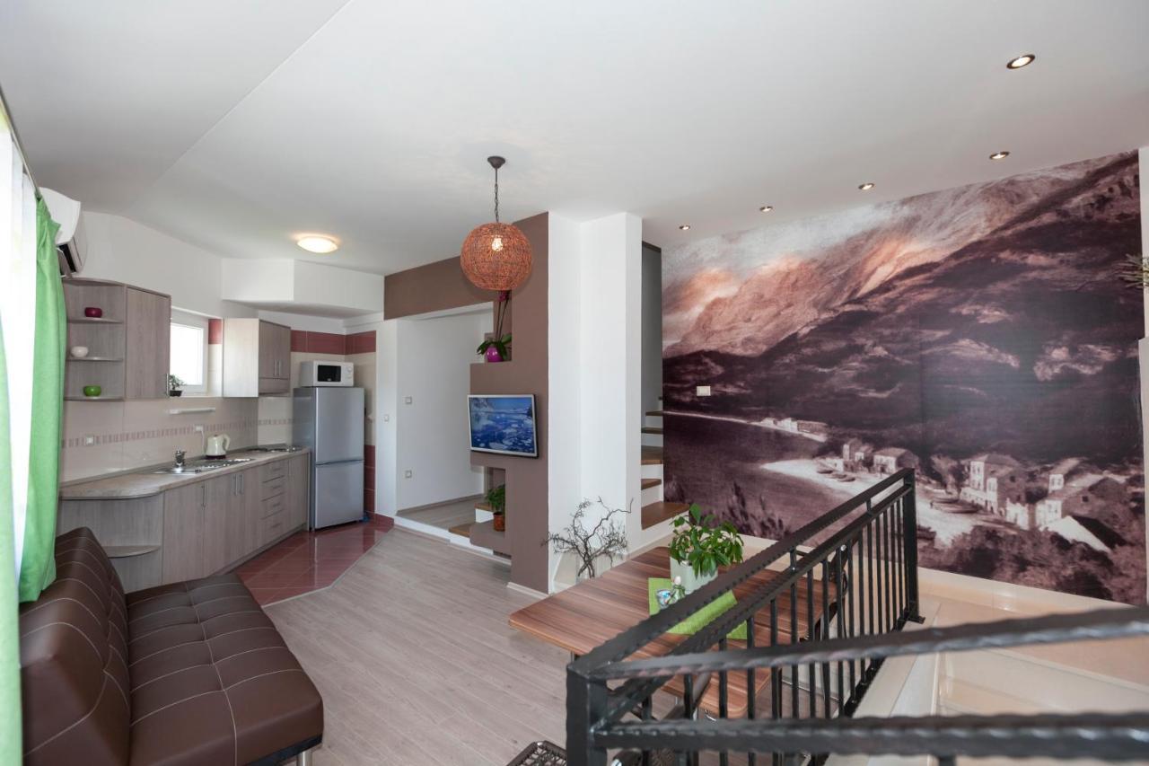Apartmani Iva Tučepi エクステリア 写真