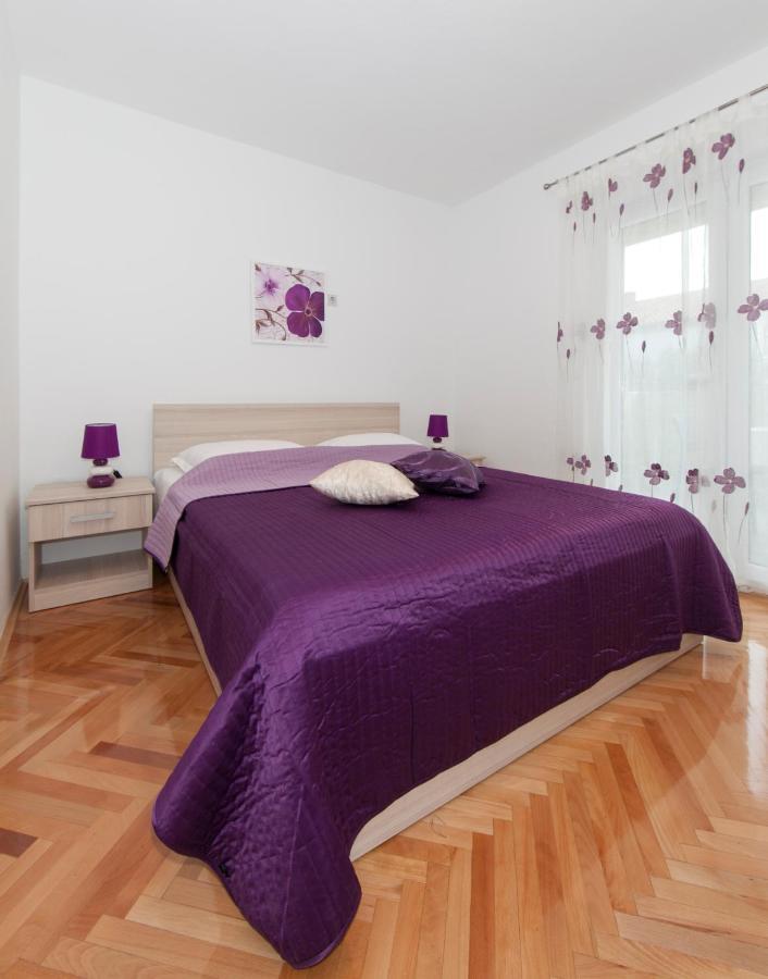 Apartmani Iva Tučepi エクステリア 写真