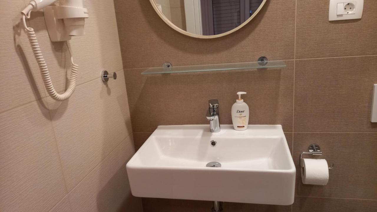 Apartmani Iva Tučepi エクステリア 写真