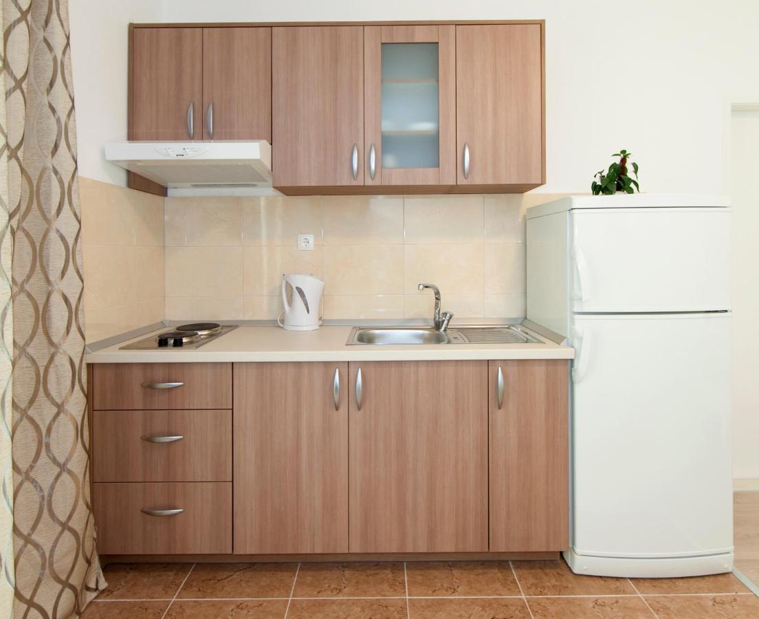 Apartmani Iva Tučepi エクステリア 写真