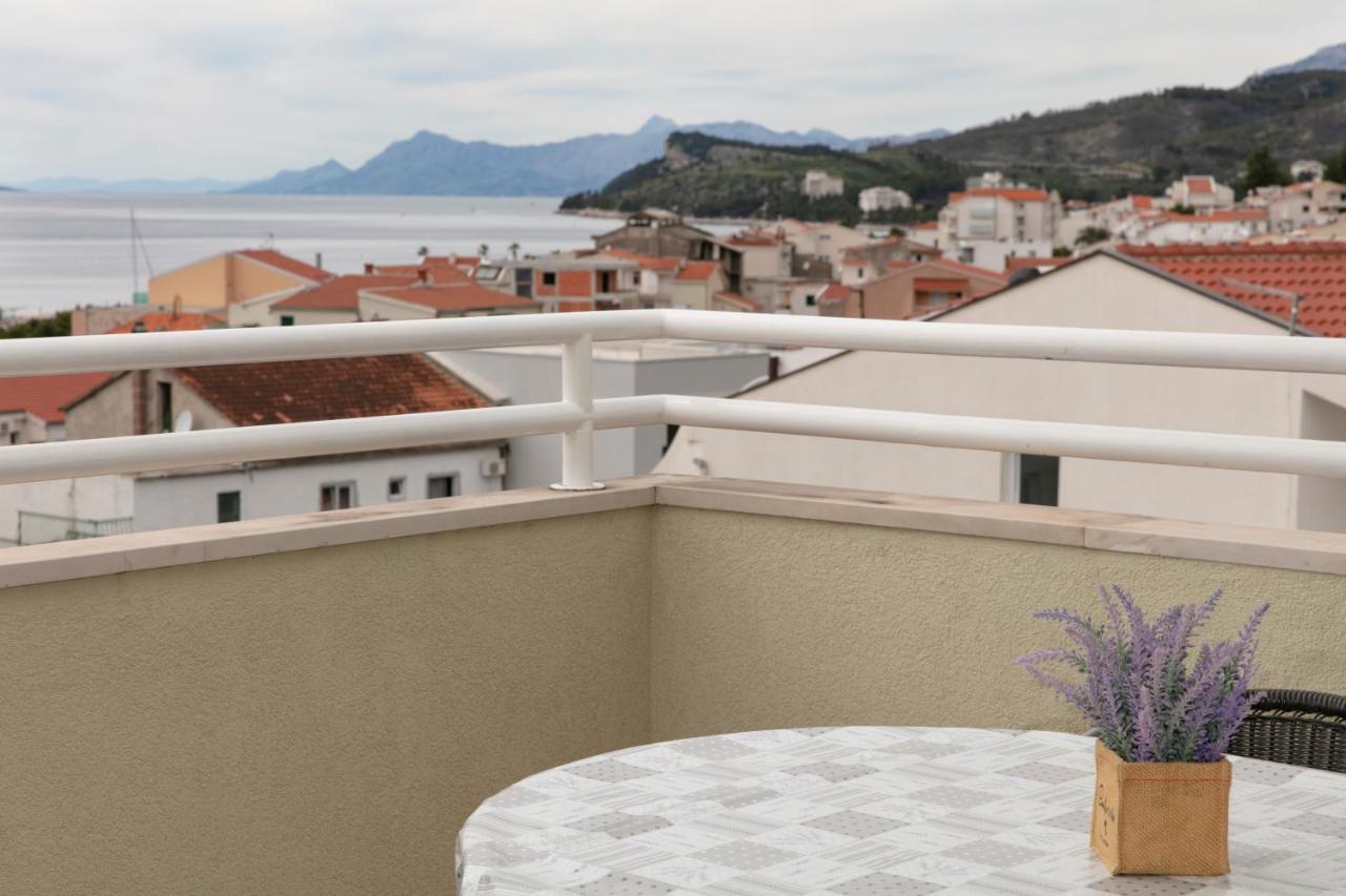 Apartmani Iva Tučepi エクステリア 写真