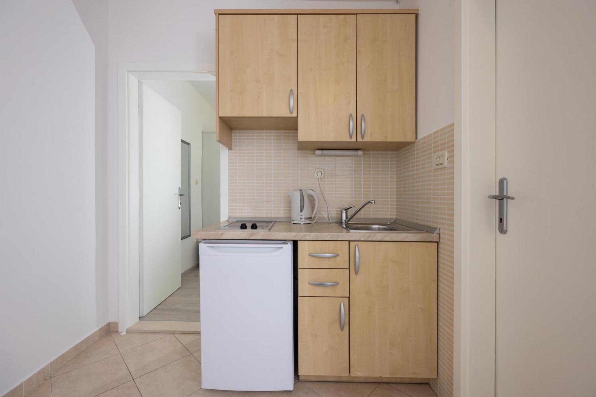 Apartmani Iva Tučepi エクステリア 写真